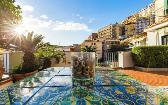 Villa Paola - Hidden Panoramic Garden and Terraces by Napoliapartments