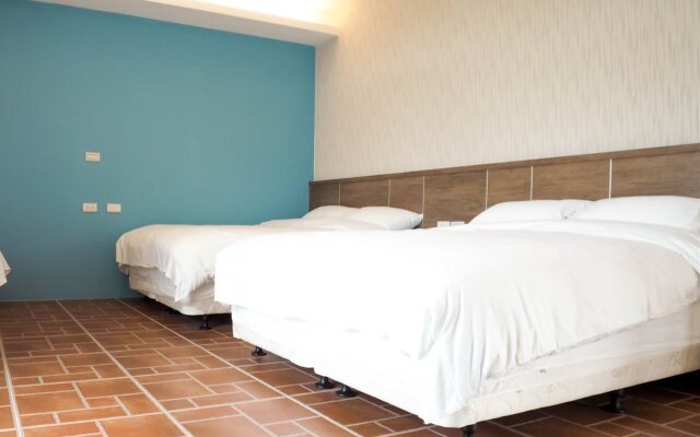 TipsyHotel