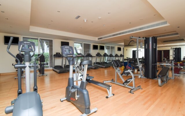 OYO Home 161 1BHK Taj Grandeur Palm