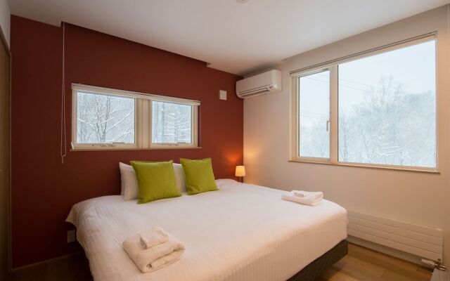 Chalet Luma by Hokkaido Tracks