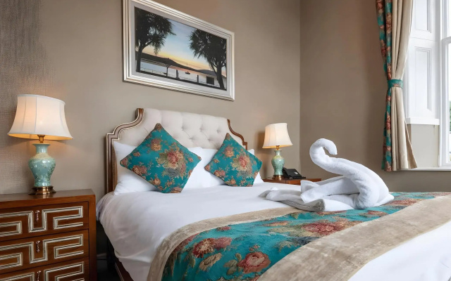The Glenburn Hotel
