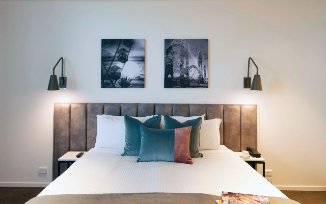 Oaks R Suites Geelong