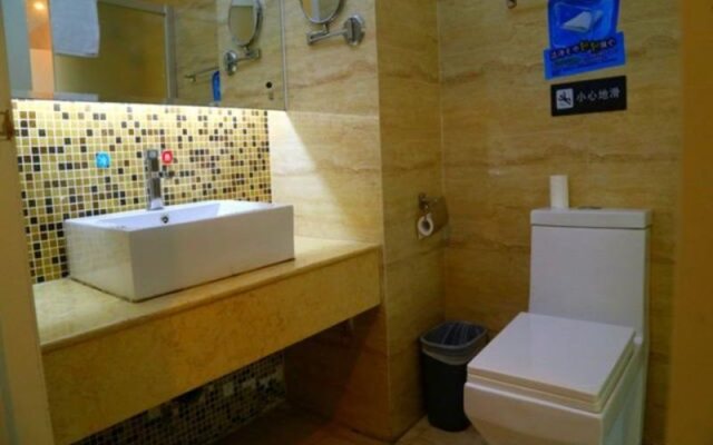 7 Days Inn Shenzhen Jingji100 Sungang Yizhan Centre Branch