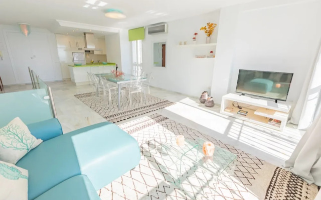 Sea View Puerto Banús Apt SAUNA + PARKING - RDR165