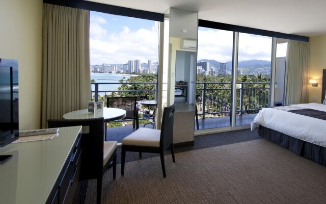Kaimana Beach Hotel