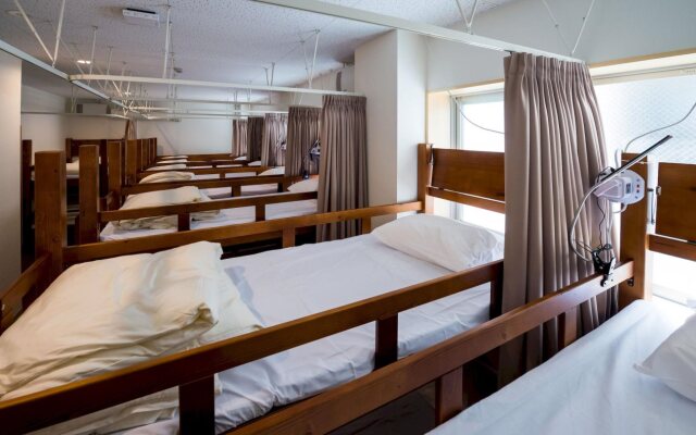 GUEST HOUSE YUTAKA - Hostel