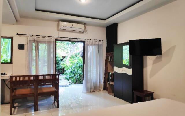 OYO 90167 Kubu Gdk Pertiwi