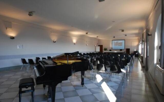 Villa Santa Maria dellArco - Centro Oreb