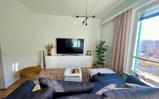 Cozy 2 Room Apartment With a Private Sauna!
