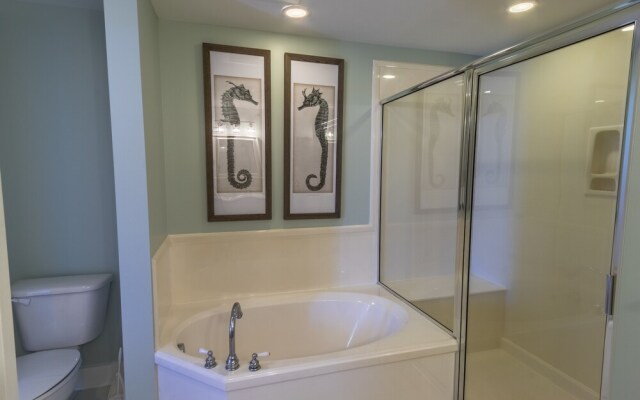 Waterscape B612 2 Bedroom Condo