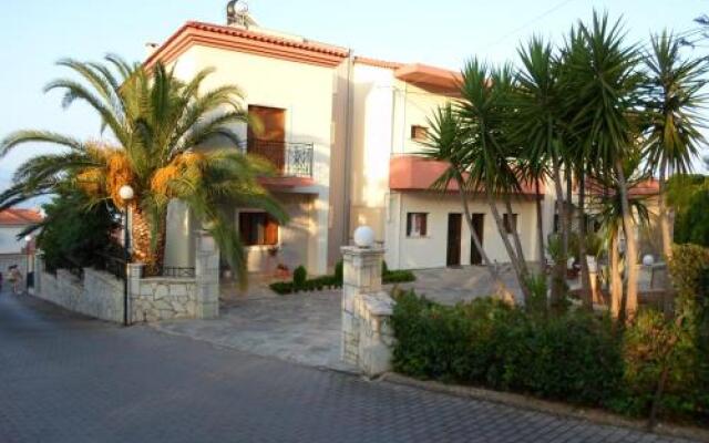 Arcadian Apartments & Studios