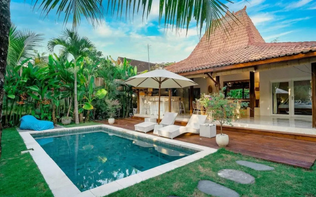 Villa Ketenangan