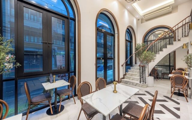 Cherie Bangkok Boutique Hotel
