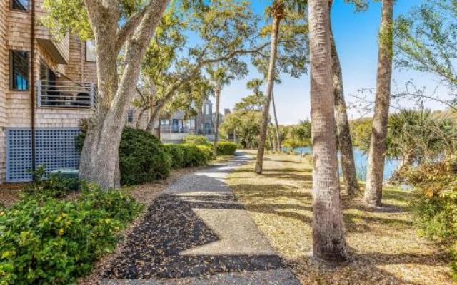 4371 Windswept Lakeside