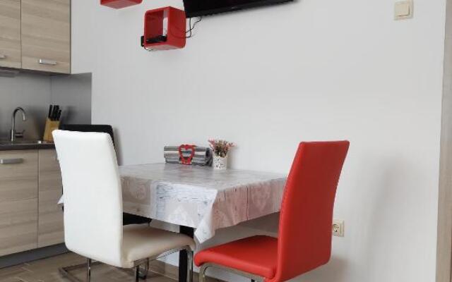 Happy Apartment