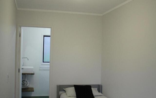 Hugo & Carter's Backpackers & Motel