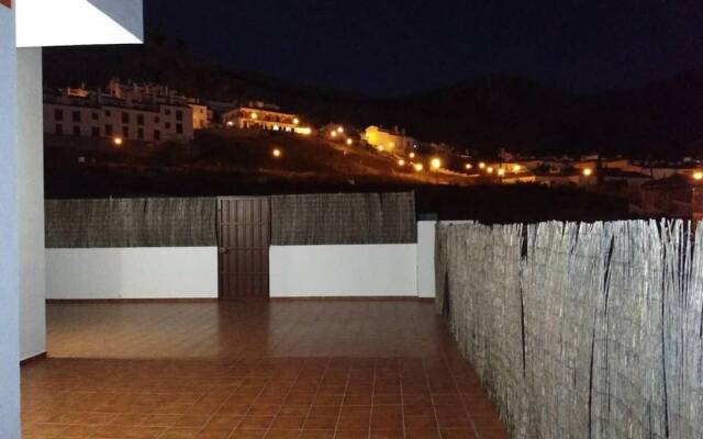 House with 4 Bedrooms in Benaocaz, with Furnished Terrace