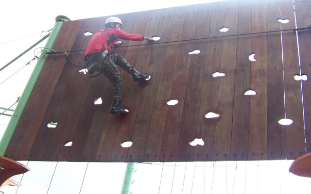 Jambuluwuk Convention Hall & Resort Puncak