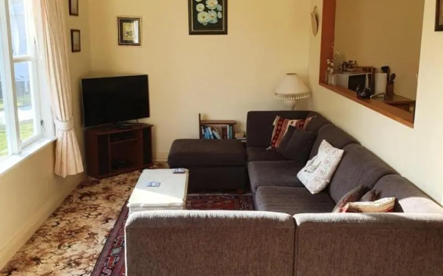 Poripori Homestead – Guest Rooms – Whakamarama