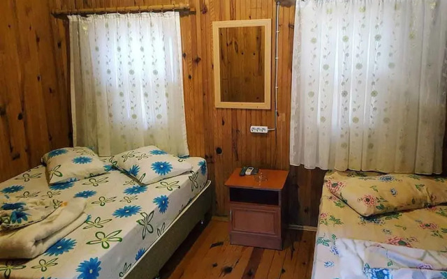 Yakamoz Pansiyon