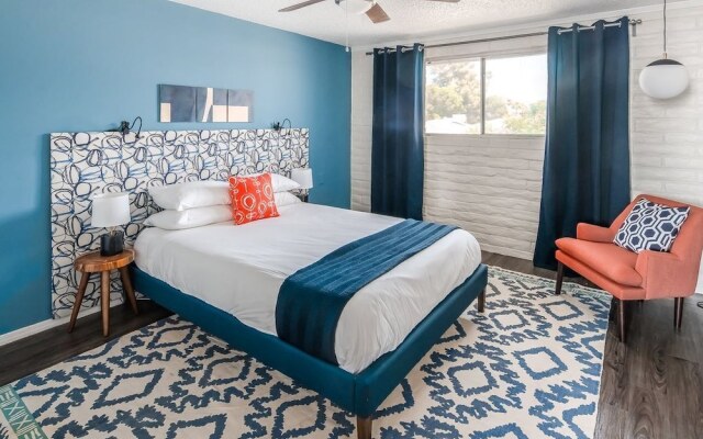 Charming 1BR With Pool by WanderJaunt