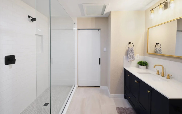 Blue Tides Getaway - Private Pool & Fire Pit