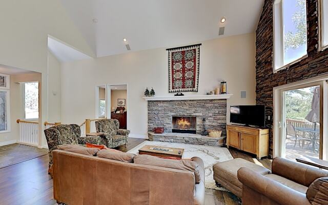 255squir 4 Bedroom Home