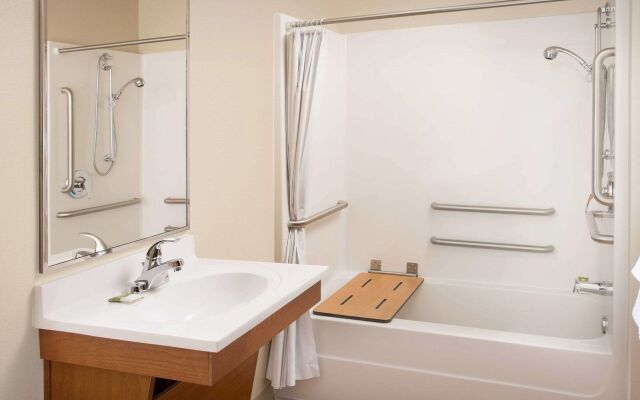WoodSpring Suites Greenville Central I-85