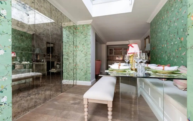 Westbourne Park Road Xvii by Onefinestay