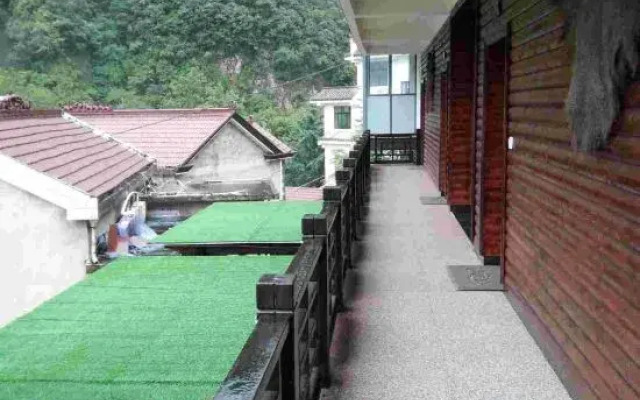 Shuimoting Xibiancheng Inn