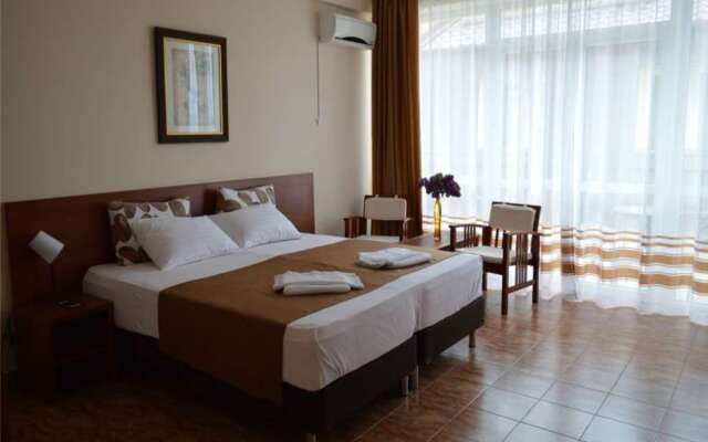 Villa Relaks Hotel