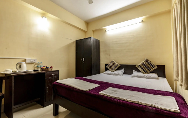 The Salvation Army Red  Shield Guest House - Hostel