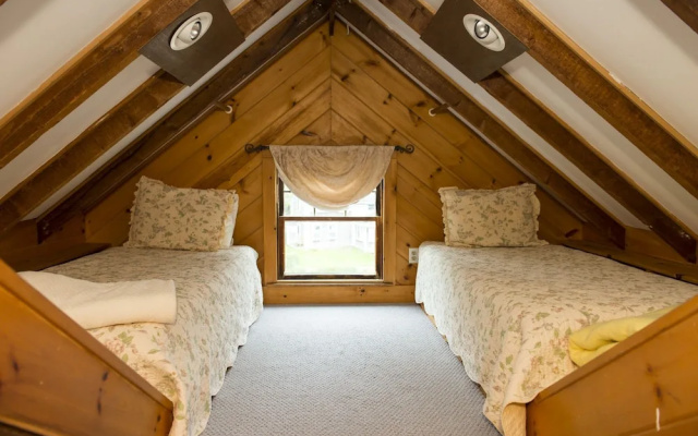 Clark House at the Twin Oaks Inn