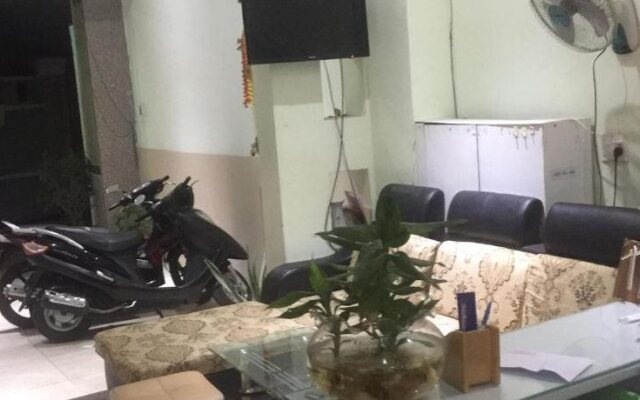 MOTEl PHO CHAU