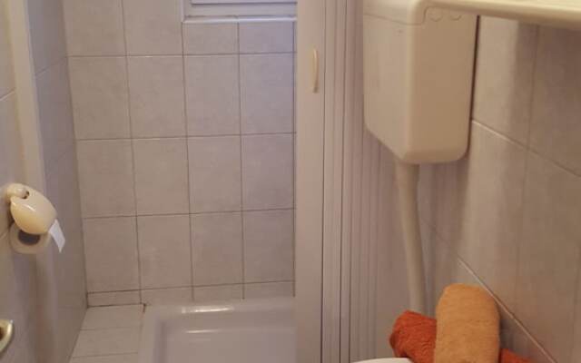 Top Spot Guesthouse - Adults Only