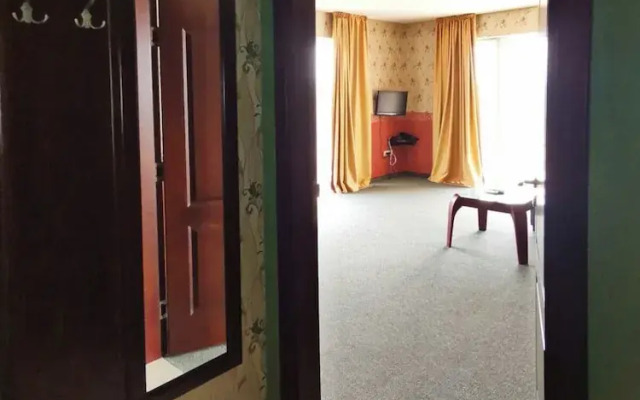 Twins Palace Apart Hotel