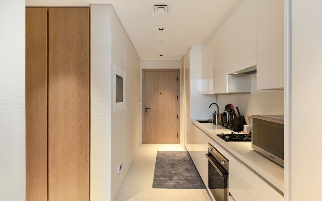 Driven Holiday Homes Marquise Square