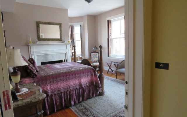 The Swope Manor Bed & Breakfast