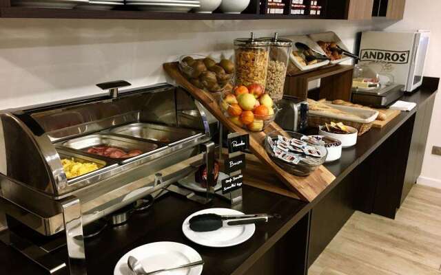 Brit Hotel Martigues Nord