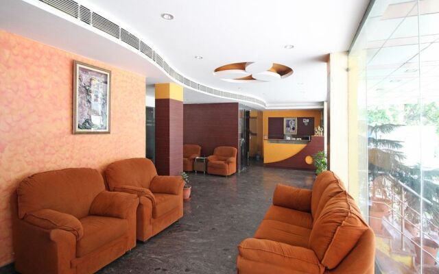 OYO 6438 Hotel Valley Plaza