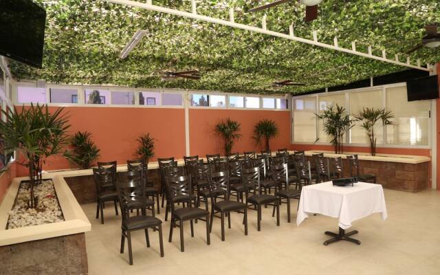 Copper Canyon Boutique Hotel