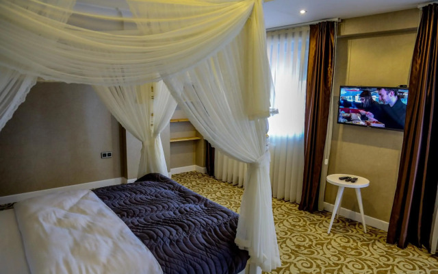My Suit Residence