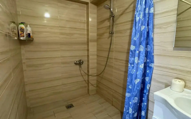 Apartments on Urozhnaya street 71/1k6