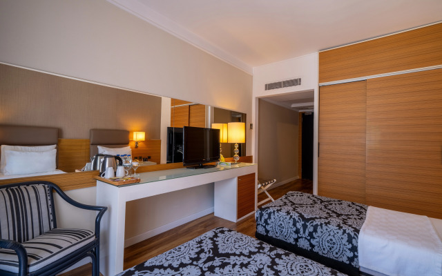 Cettia Beach Resort - Adults Only