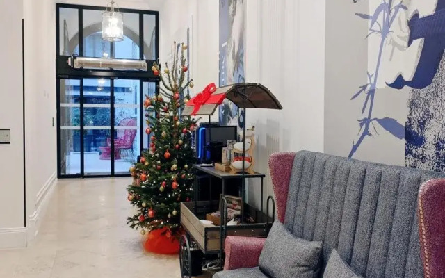 Mode Paris Aparthotel