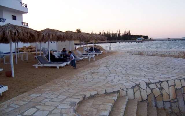 Fayed Beach Resort