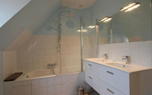Gîte Mauves-sur-Huisne, 6 pièces, 12 personnes - FR-1-497-109