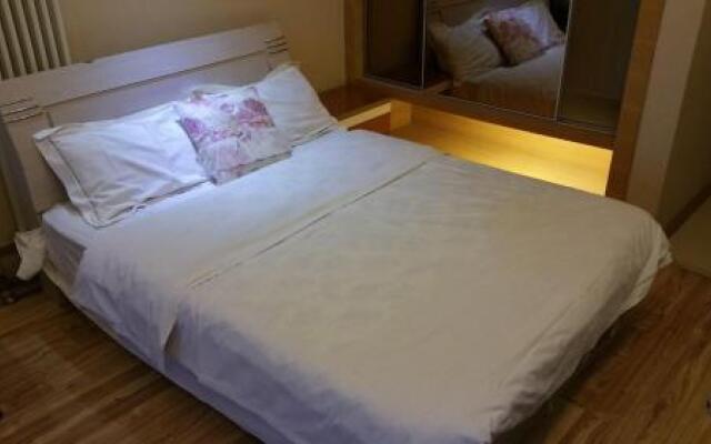 Yi Jing Hua Yuan Hotel - Dalian