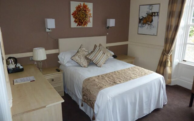 Queen Hotel