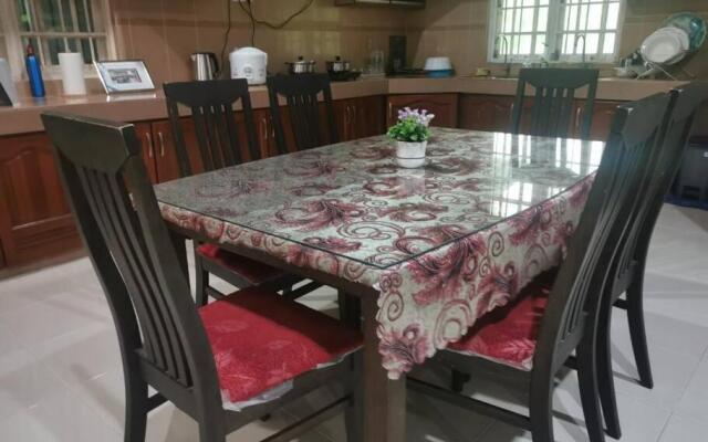 3R3B with Pool in Kota Bharu near Datu River